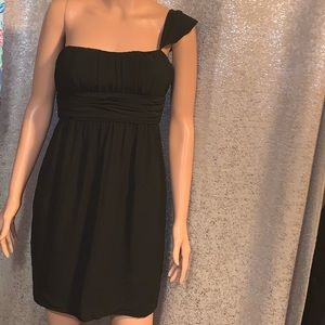 BCBG generations SZ 4 BLK evening dress NWOT